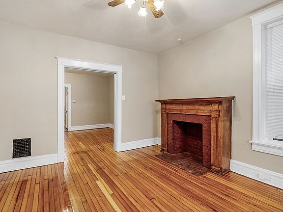 3rd image of 3122-24 Maury Ave #3124