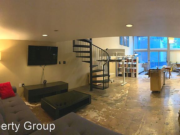 3rd image of 346 1st St APT 110