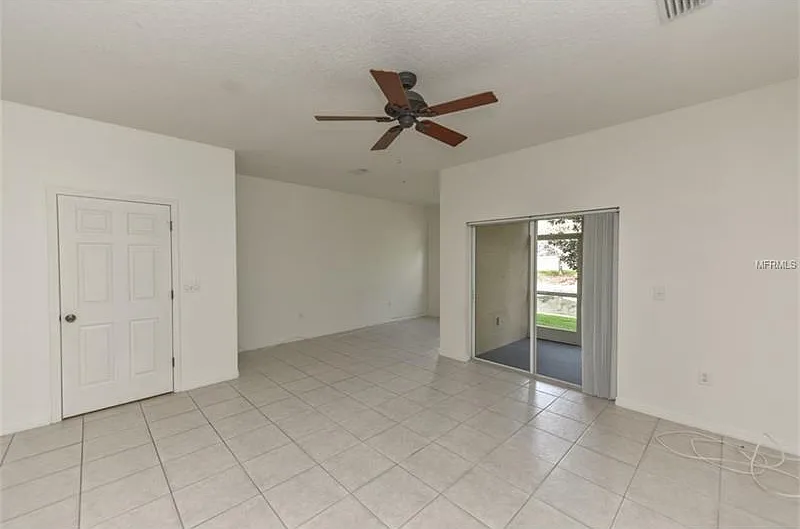3571 Parkridge Circle - 13-103 — Photo 3