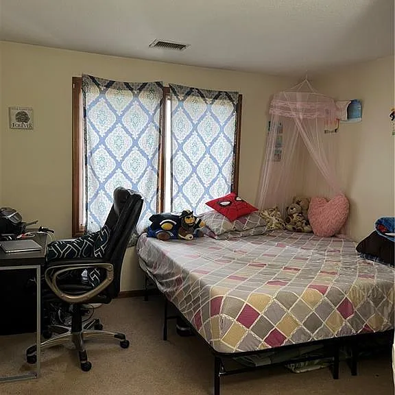 20 Arthur Dr #1 — Photo 2