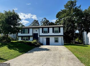 6740 Windfaire Dr, Norcross, GA 30093