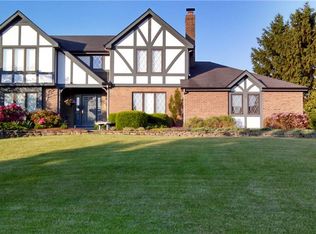16 Hadley Ct, Pittsford, NY 14534