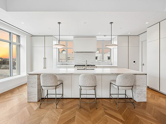 5th image of 1228 Madison Ave #11
