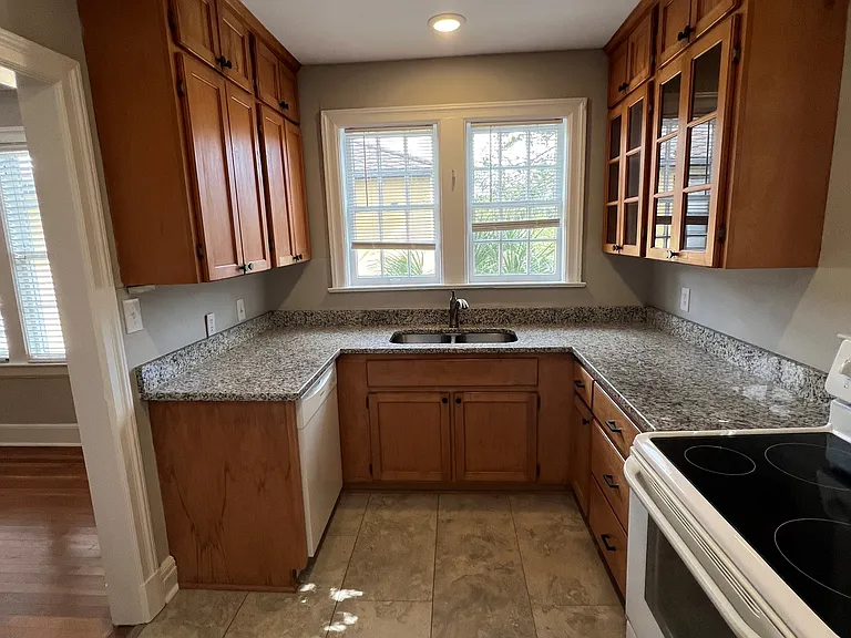 1320 Landon Ave — Photo 6
