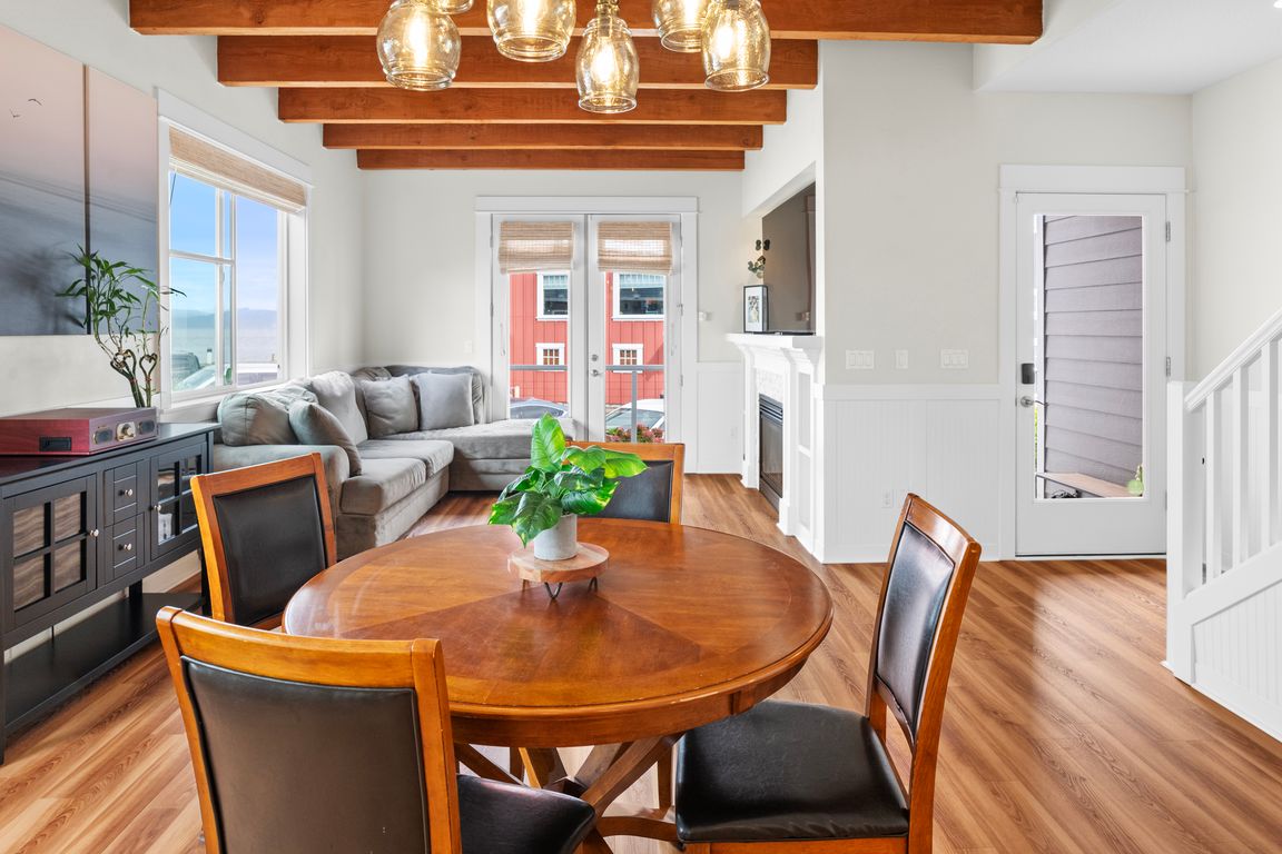 next background image