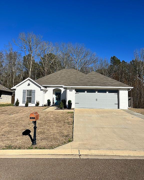 1st image of 963 Filmore Dr