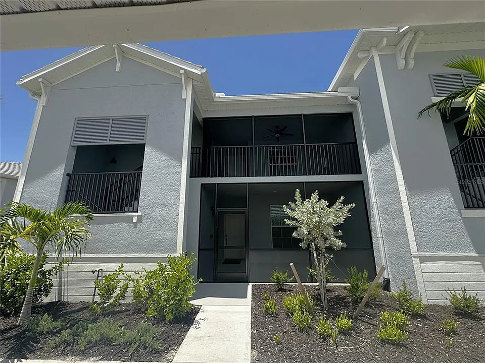 14241 Heritage Landing Blvd #1821