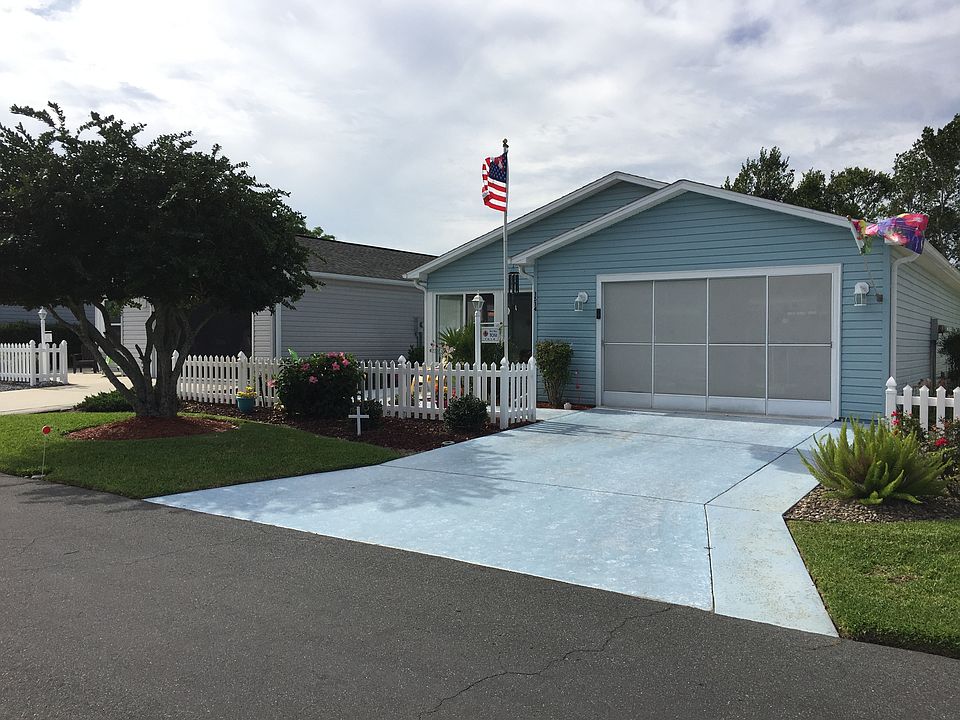 2nd image of 1514 Lozano Ave