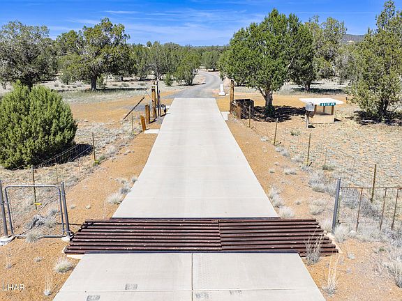 2nd image of 5512 N Double A Ranch Rd