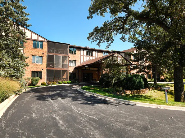 7800 W Foresthill Ln APT 207B, Palos Heights, IL 60463