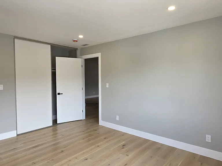 373 Avalon Dr — Photo 21