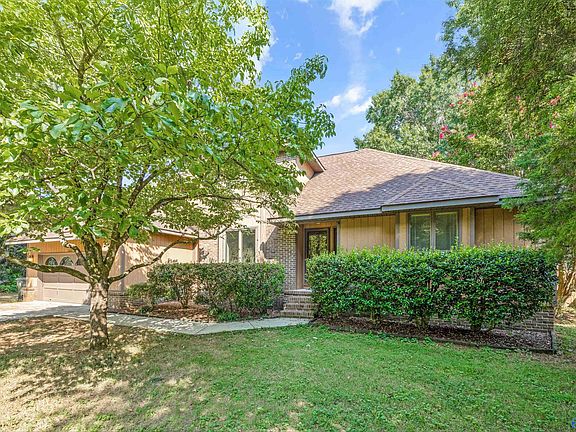 3rd image of 103 Heatherwood Dr