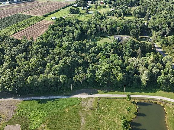 4th image of Commons Rd