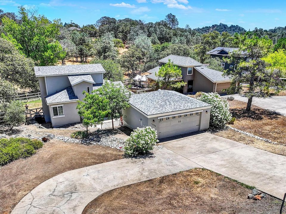 1st image of 1552 American River Trl