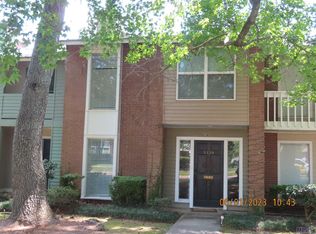 5329 Heatherstone Dr, Baton Rouge, LA 70820