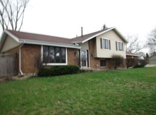 7041 Main St, Downers Grove, IL 60516