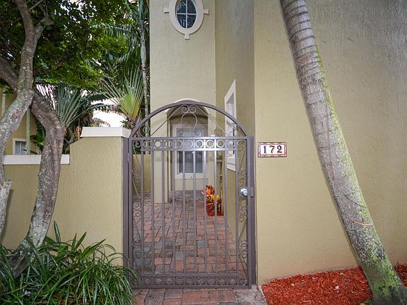 2nd image of 172 Lake Monterey Cir