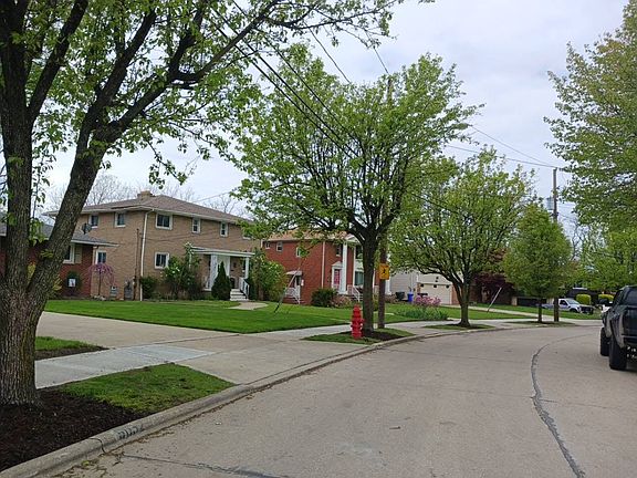 5th image of 5032 Willowbrook Dr
