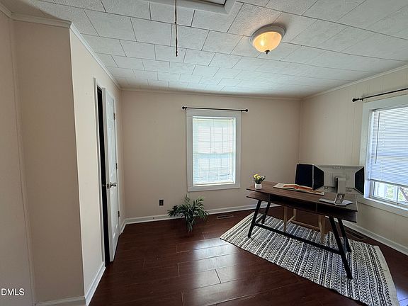 5th image of 1268 Ridge Rd