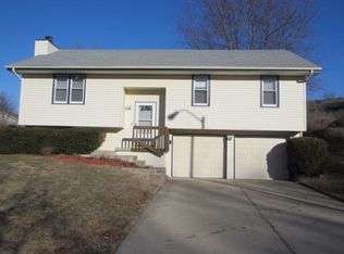 10913 N Kenwood Ave, Kansas City, MO 64155