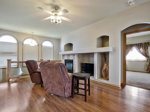 3rd image of 8313 E Old Mill Ct