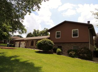 2 Fraher Dr, Odell, IL 60460