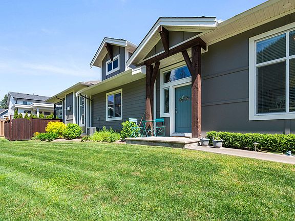 2nd image of 628 McCombs Dr #36