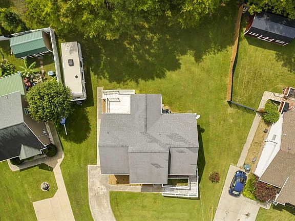 2nd image of 202 Westlynn Dr
