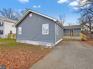 305 Oakwood Rd, Edgewater, MD 21037