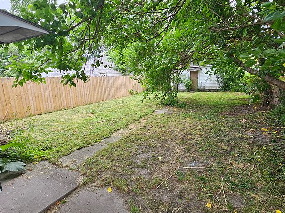 2nd image of 257 Wasaon St