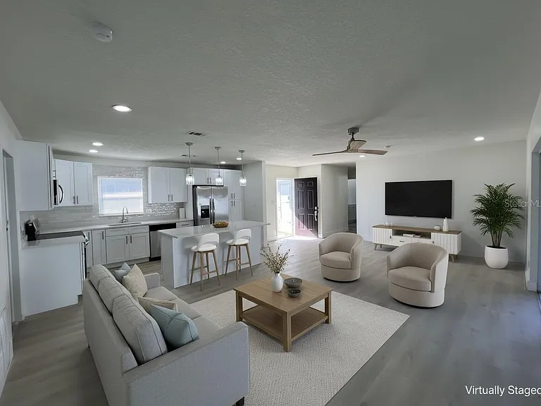2502 Tropical Shores Dr SE — Photo 5