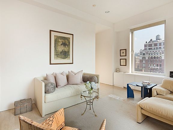 4th image of 1000 Park Ave #10C