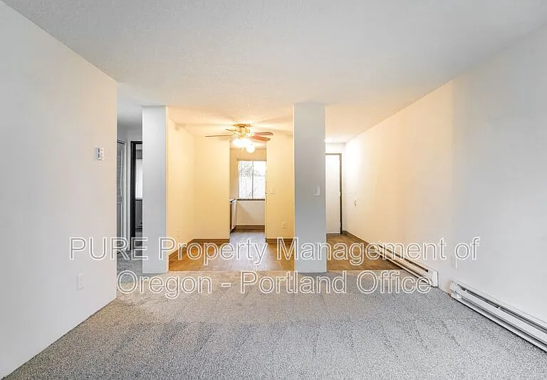 Parkway Garden — Photo 7