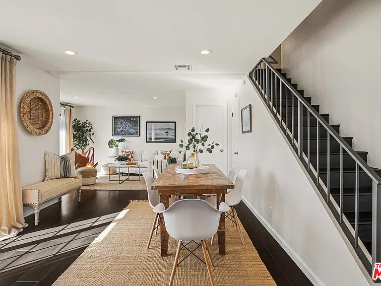 1020 Ocean Park Blvd #7 — Photo 4