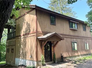 271 Ridge Rd, Oswego, NY 13126