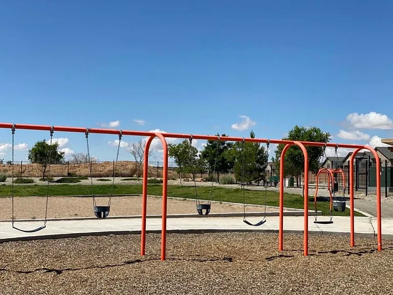 4871 Longs Peak Rd NE — Photo 22