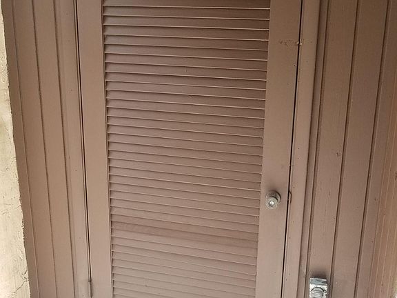 2nd image of 6034 Forest Hill Blvd APT 103