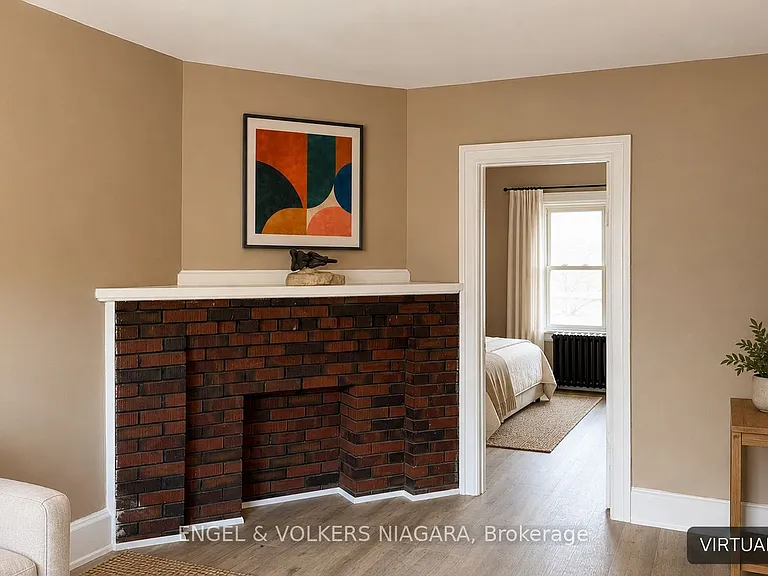 5042 Huron St N — Photo 3