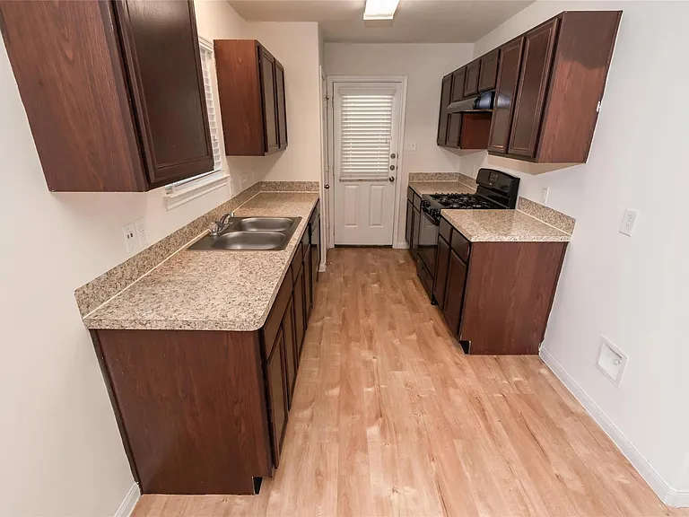 13338 Ella View Ln — Photo 1