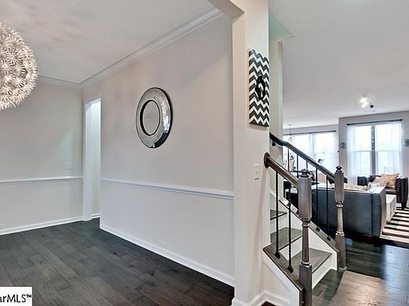 3rd image of 51 Chapel Hill Ln