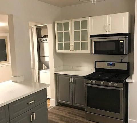 3rd image of 1527 18th Ave #2