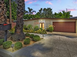 15827 Dickens St, Encino, CA 91436