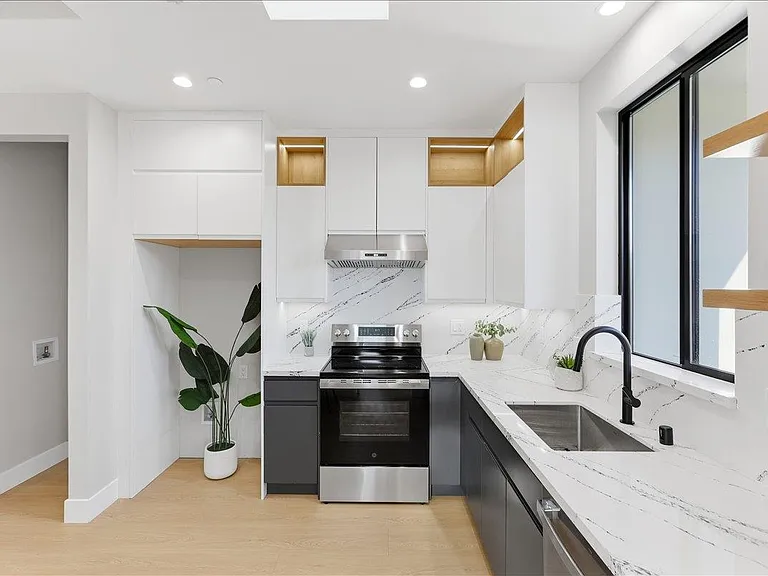 453 Arleta Ave #A — Photo 11