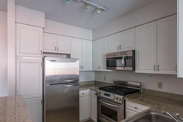 555 Massachusetts Ave NW — Photo 7