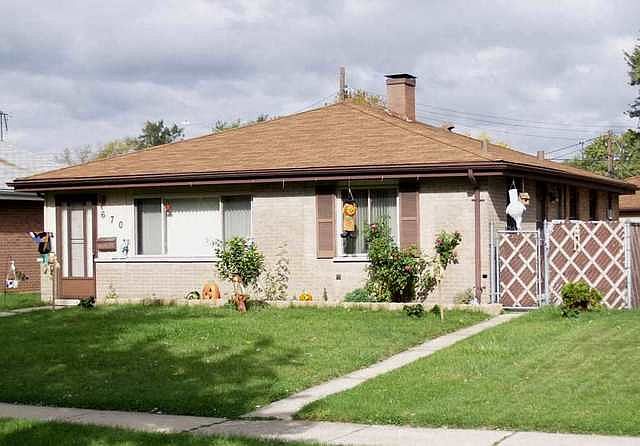 1st image of 670 163rd St