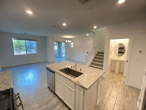 3rd image of 965 Nevada State Dr #40101