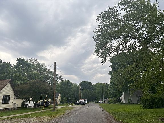 5th image of 300 E William St