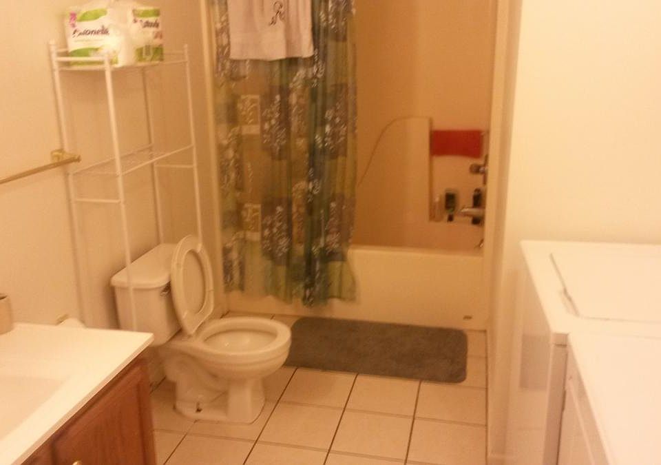 2nd image of 1621 Chris Dr APT A