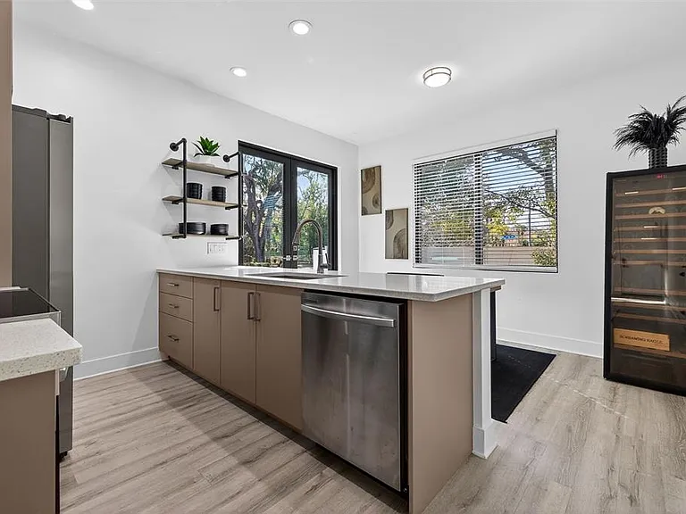 8706 Palm Ranches Pl — Photo 11
