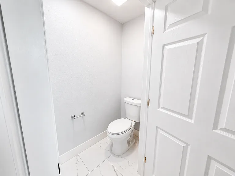 621 Rose Garden Rd — Photo 12